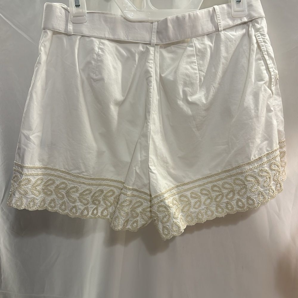 HEMANT & NANDITA Cream Embroidered Belted Shorts - Picture 5 of 5